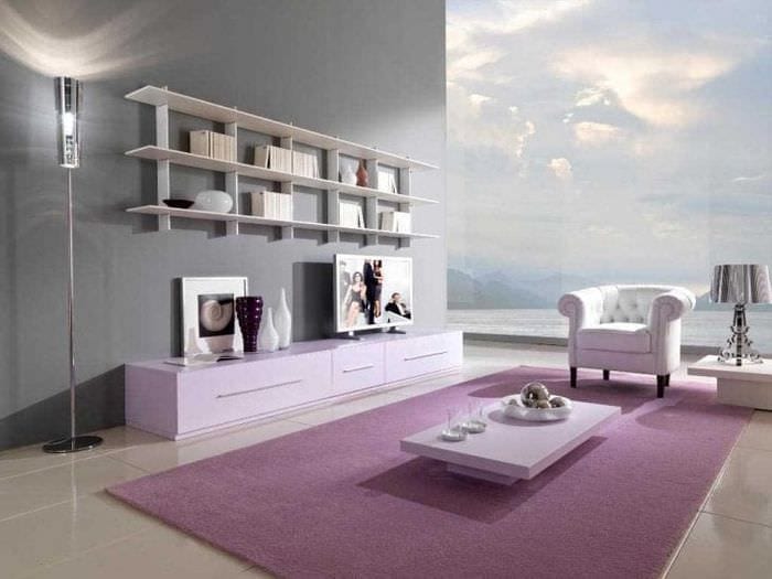 сочетание яркого розового в стиле квартиры с другими цветами