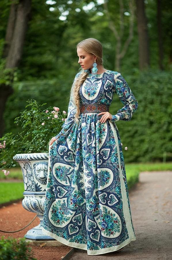 Вечернее штапельное платье в русском стиле
