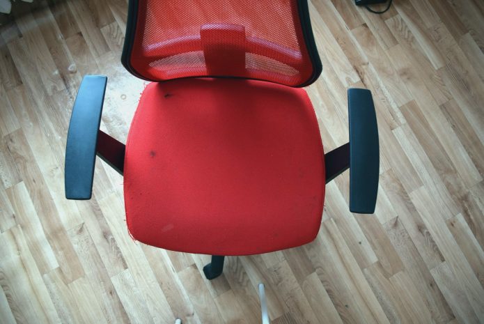 Легкий способ сшить чехол на кресло