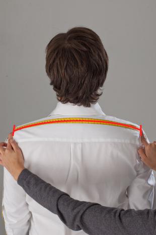 Как измерить ширину плеча