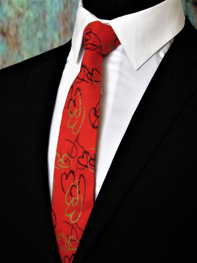 Контрастный тонкий галстук