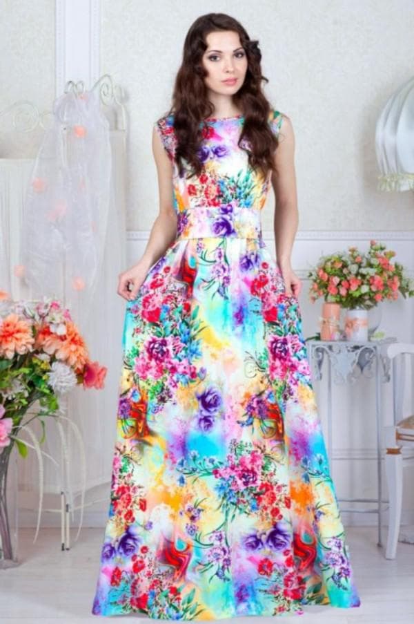 Длинное платье из штапеля в цветок