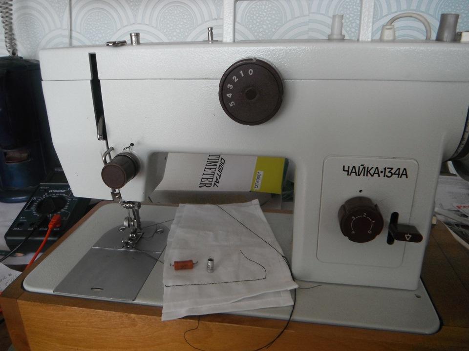 Настроить старую швейную машину можно самостоятельно, если четко следовать инструкции 