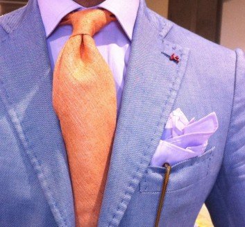 Поєднання кольорів в одязі професійний підхід