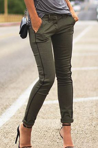 брюки оливкового цвета
