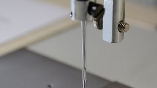 Как вставить иглу в промышленную швейную машину