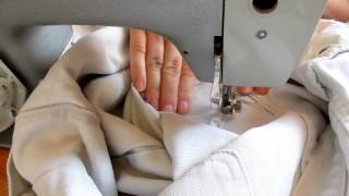 Как заштопать джинсы между ног как зашить дырку на швейной машинке