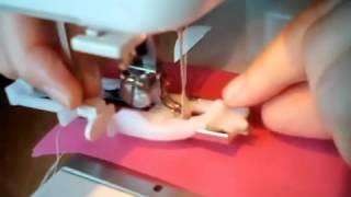 Как сделать петлю под пуговицу швейной лапкой