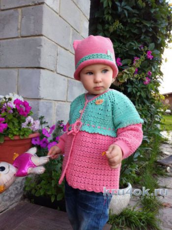 Комплект Киска: кофточка и шапочка для девочки на 2 года