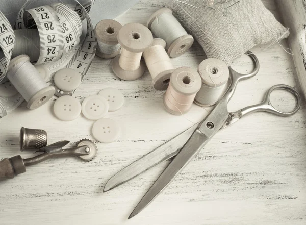 Инструменты для шитья и ремесел оборудования — стоковое фото