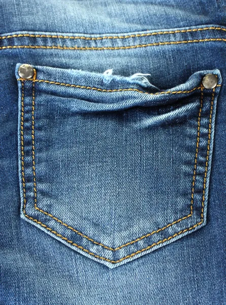Синие джинсы кармана крупным планом — стоковое фото