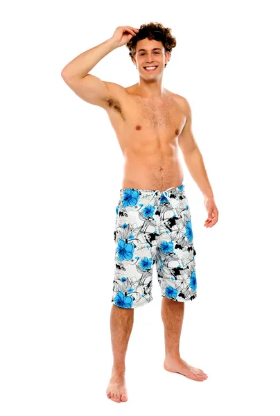Без рубашки Мышечная парень в плавательный костюм — стоковое фото
