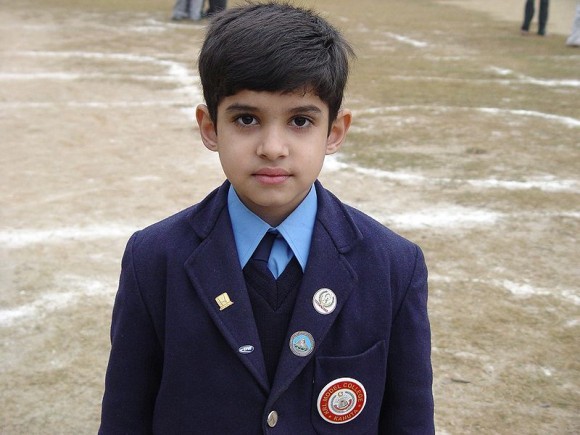 Ученик пакистанской школы